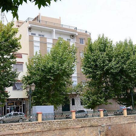 Hotel Grand Bassin Tlemcen Esterno foto